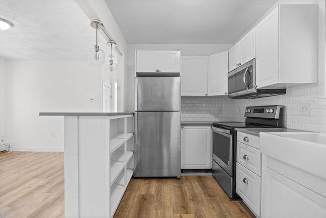 Photo - 300 Marginal St Unit 2
