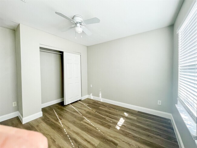 Photo - 11913 Longwood Garden Way