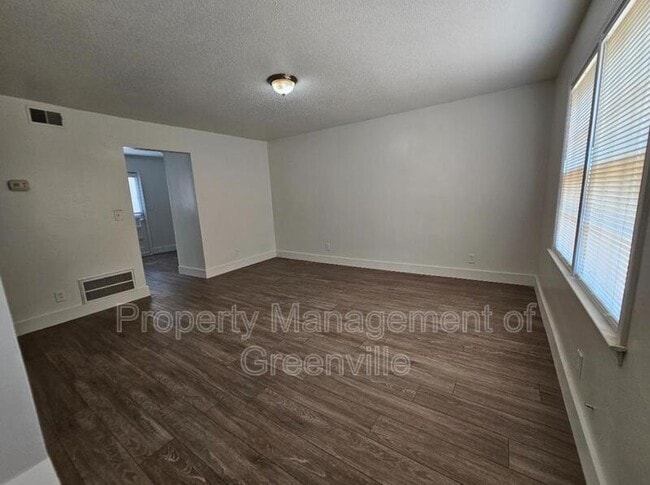 Photo - 220 Piney Mountain Rd