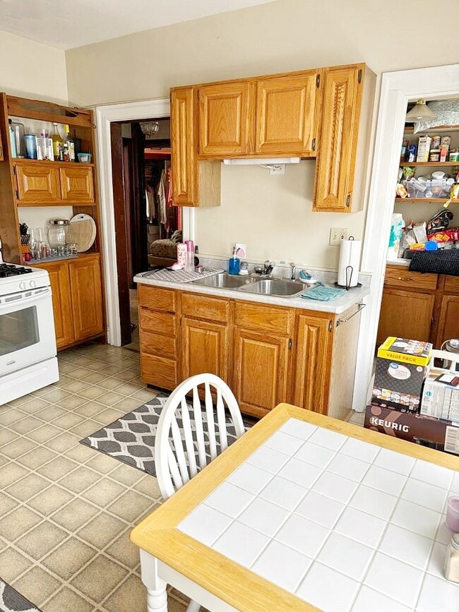 Photo - 2919 N Frederick Ave