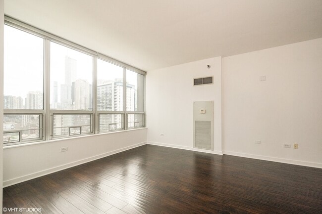 Photo - 330 W Grand Ave Unit 1506