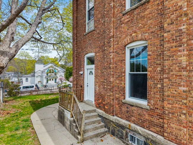 Photo - 139 Boswell Ave Unit 2B