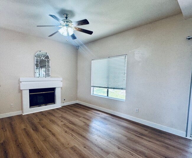 Sala de estar - 2834 Rolling Meadow Dr