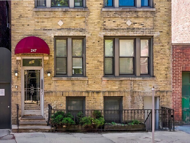 Photo - 247 Montgomery St Unit 4A