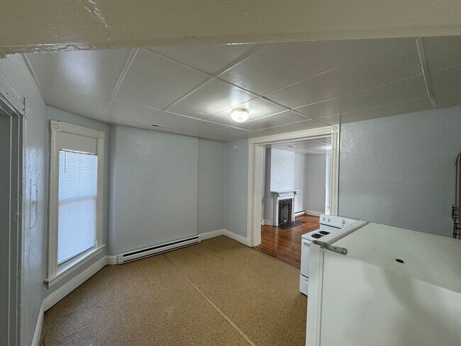 Photo - 432 W 3rd St Unit Apt #6