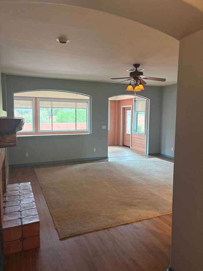 Photo - 110 E Bighorn Ct