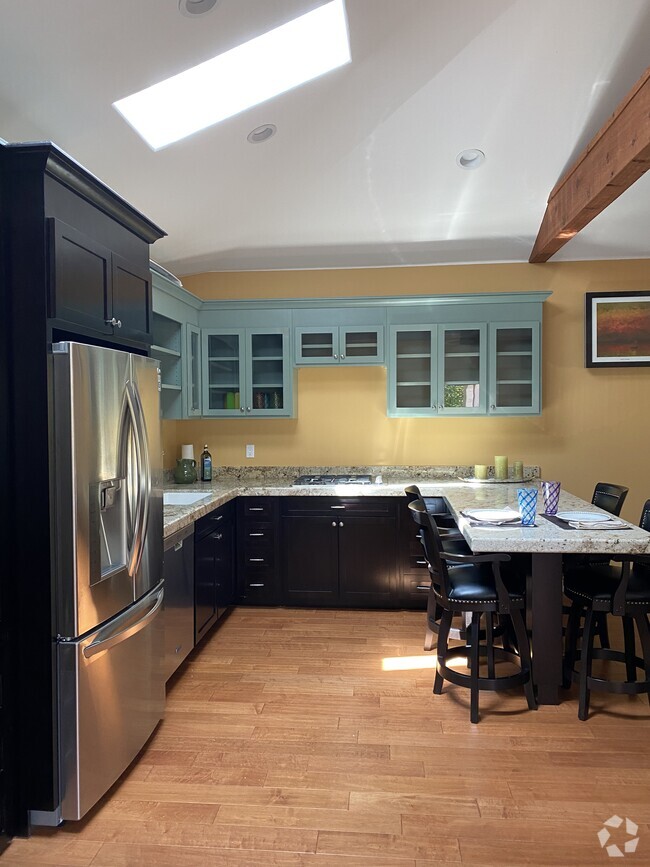Building Photo - 10563 Cushdon Ave Unit ADU Rental