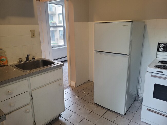 Building Photo - 5170 Morris St Unit 2