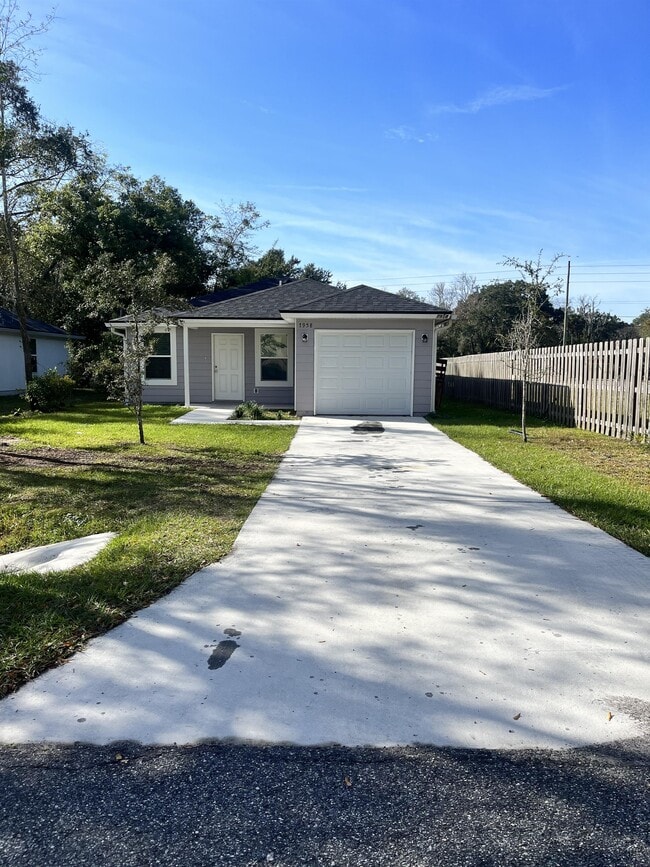 Photo - 7958 Dekle Ave