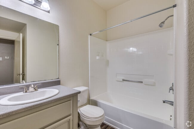 2 BR, 2 BA (Charlotte) - 1,062 SF