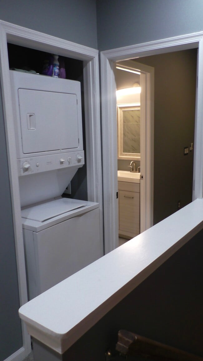 Photo - 819 N Montford Ave