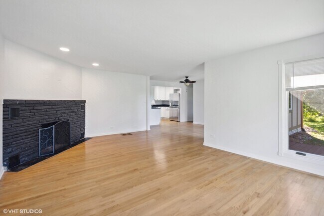 Photo - 2897 87th St