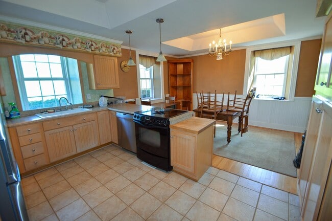 Photo - 3884 Breezy Hill Rd