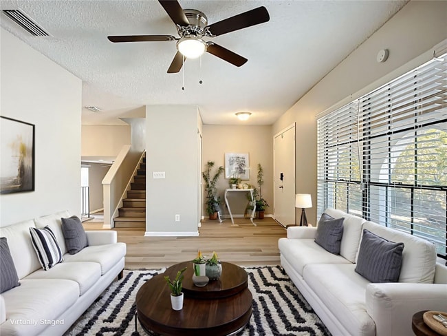 Photo - 632 Ephrata Dr