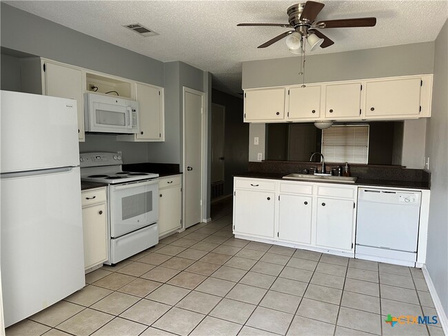 Photo - 1051 Country Club Dr Unit 27