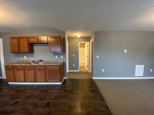 Photo - 1004 Lewis Ave Unit Apt. B