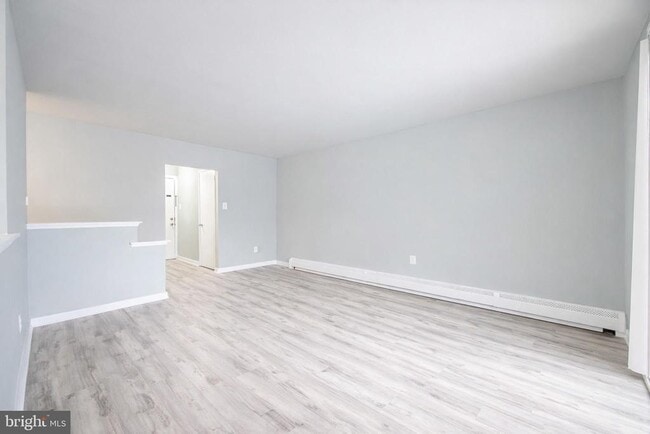 Building Photo - 20 Fort Sumpter Rd Unit F4