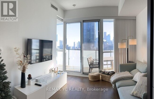 Photo - 15 Grenville St Unit 2102