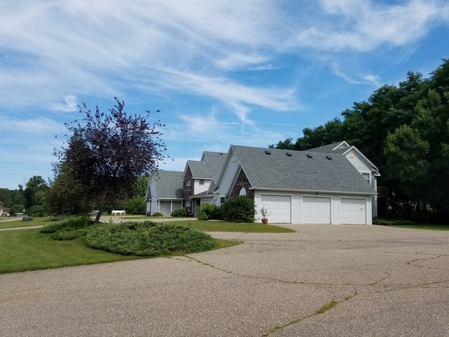 Building Photo - 3321 Echo Dells Ave Unit 3323