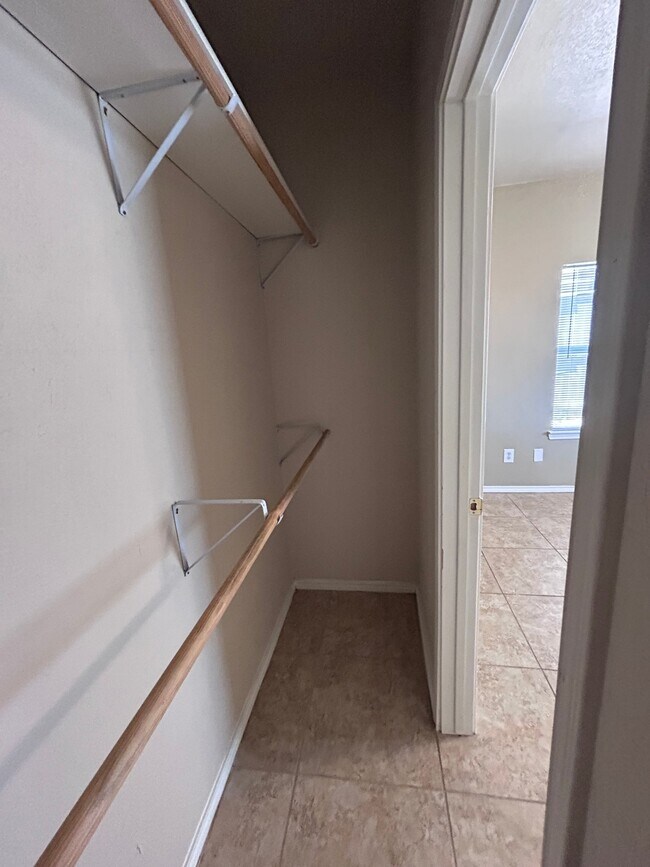 Photo - 1104 Canyon Edge Dr