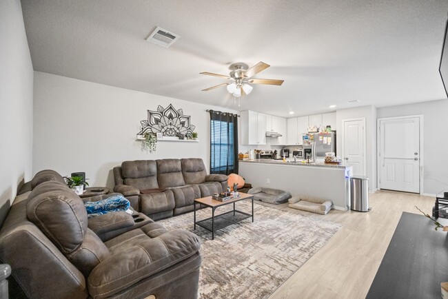 Photo - 5706 Elm Valley Dr