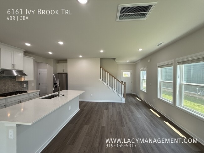 Photo - 6161 Ivy Brk Trl