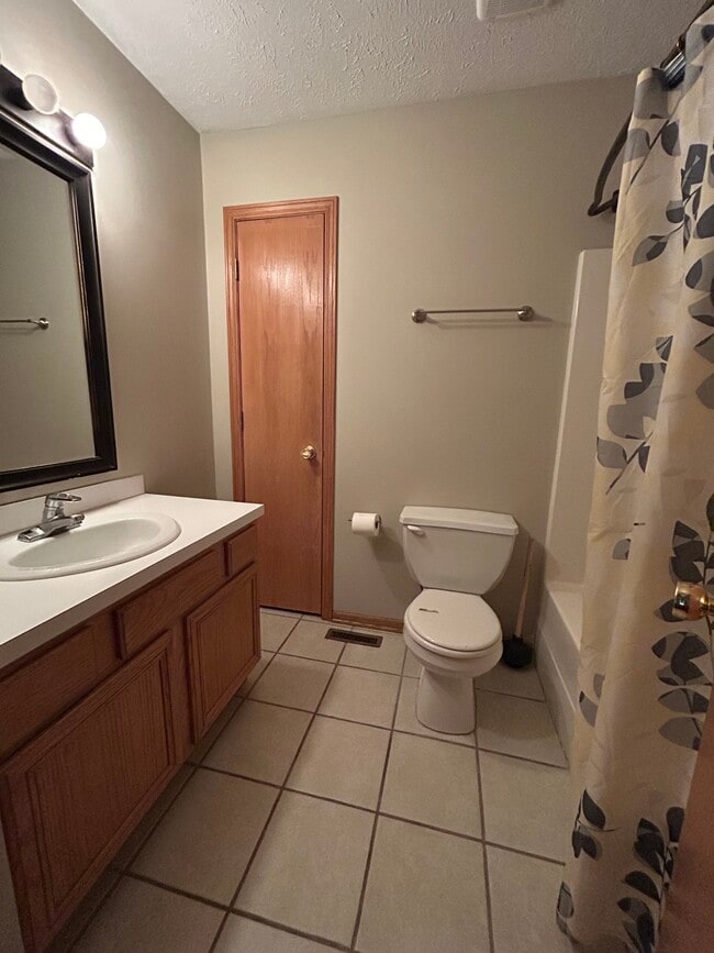 Photo - 5310 S 78th St