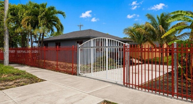 Photo - 4952 NW 21st Ave