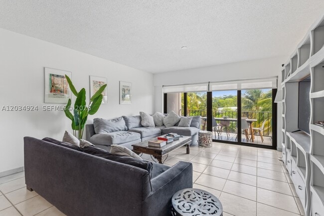 Photo - 575 Crandon Blvd Unit 413