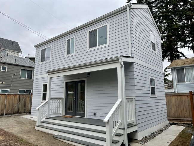 Building Photo - Brand new ( in 2022) Cozy little house ( D...