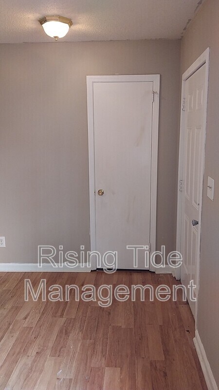 Photo - 5502 Mary Munger Rd