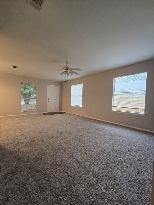 Photo - 16022 Old River Rd