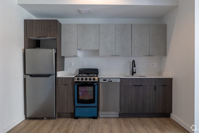 Studio, 1BA - 450SF - Kitchen - The Lofts on Mack