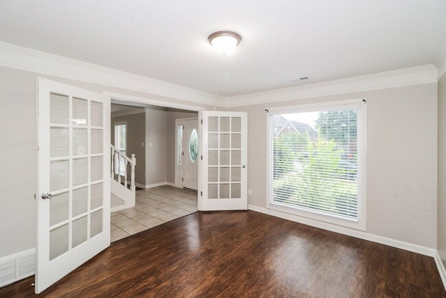 Photo - 300 N Ericson Rd