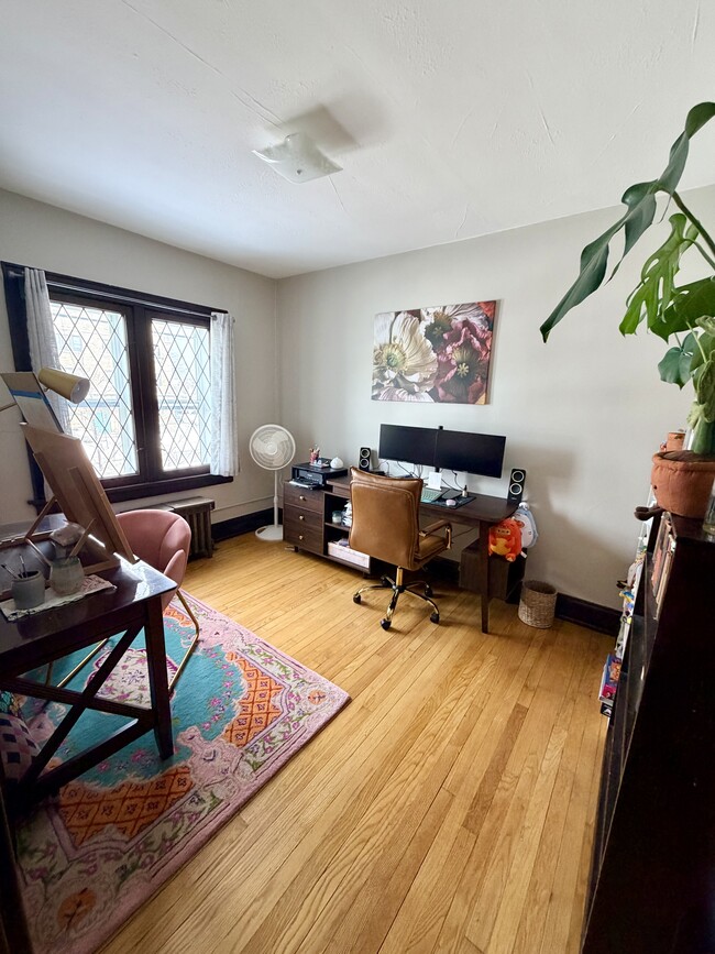 Photo - 1425 E Capitol Dr Unit #4