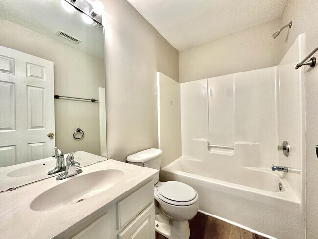 Photo - 3313 Elizabeth Glen Dr