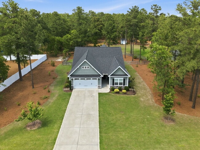 Photo - 511 Pondpine Ln