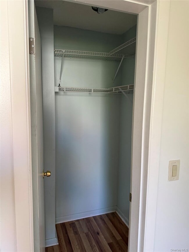 Photo - 2087 Union St