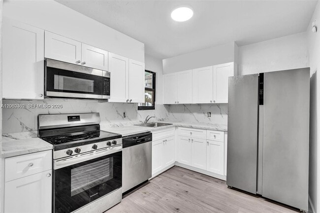 Photo - 2750 SW 26th St Unit MAIN