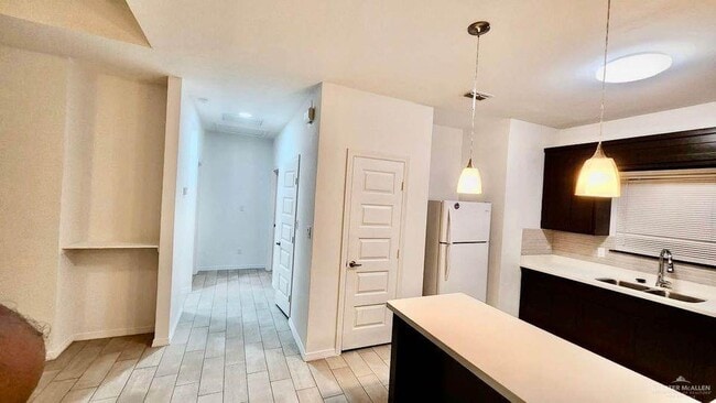 Photo - 11 Valeria St