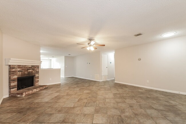 Photo - 4407 Cedar Crest Dr