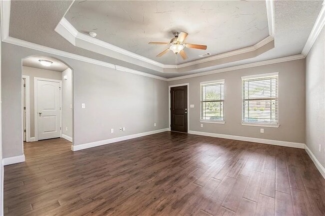 Photo - 3905 S W Capstone Ave