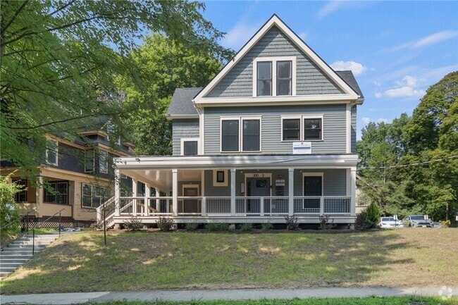 Building Photo - 200 Highland Ave Rental