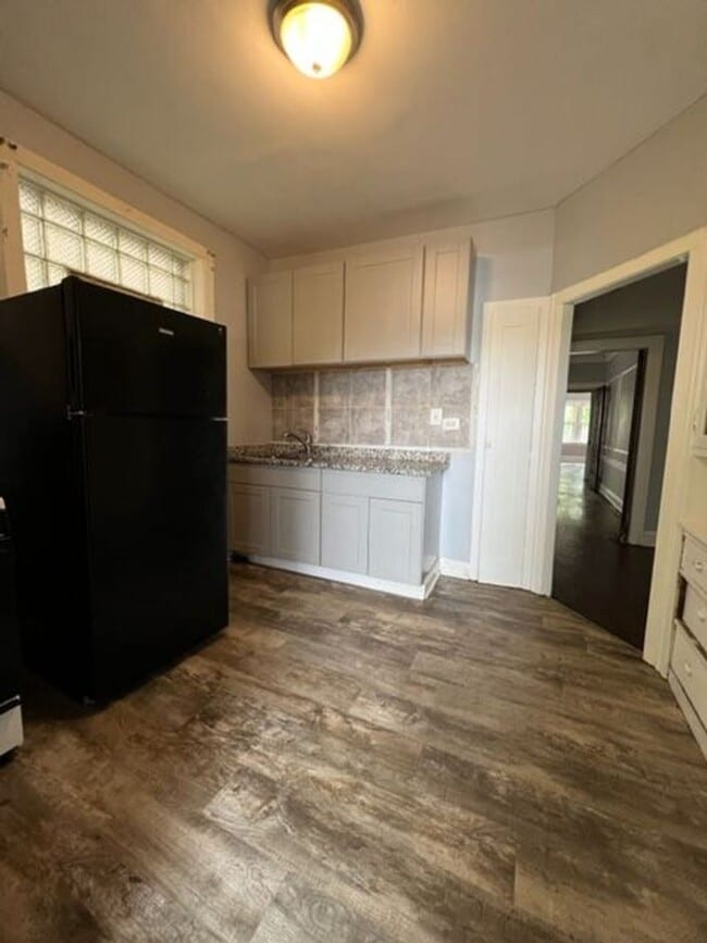 Photo - 8038 S Maryland Ave Unit 3