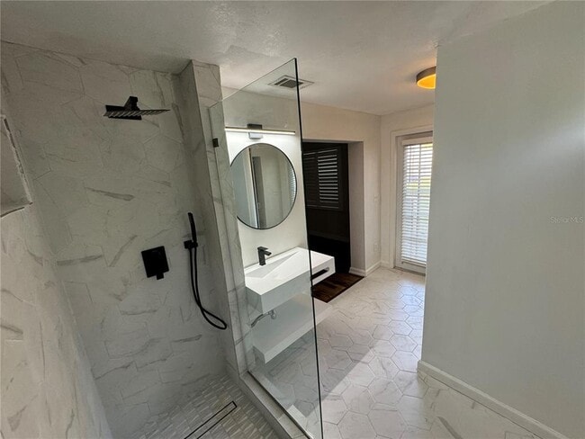 Photo - 112 N Thornton Ave
