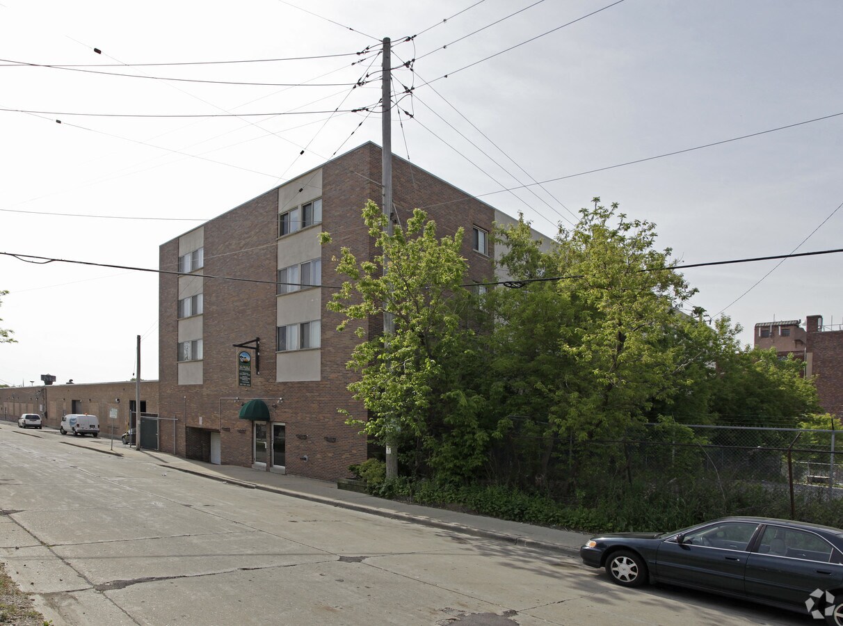 Photo - Sunset Apartments