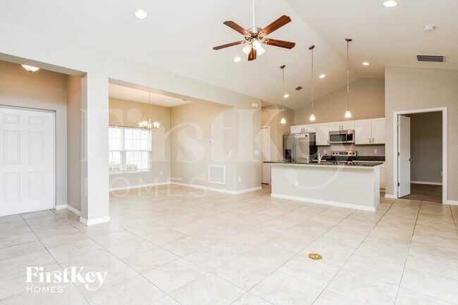 Photo - 2466 Altoona Ave