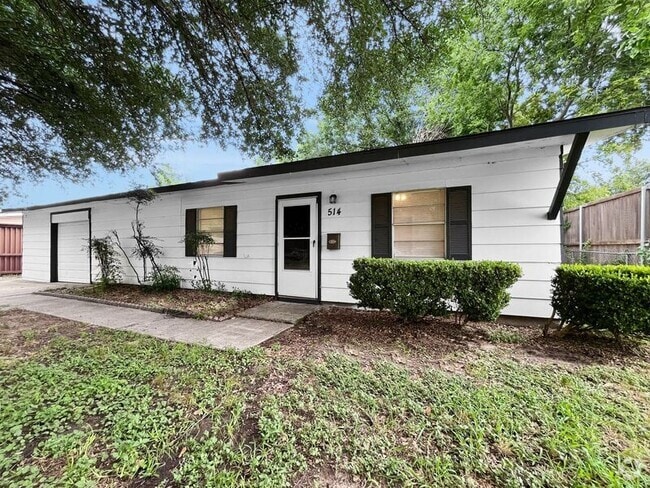 Building Photo - 514 Paza Dr Rental