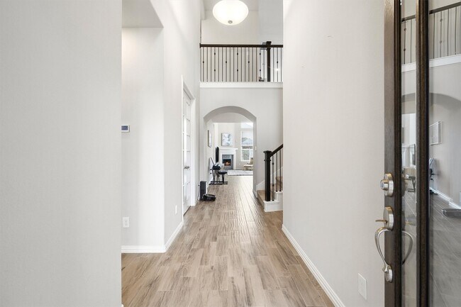 Photo - 3427 Willow Cres Ct