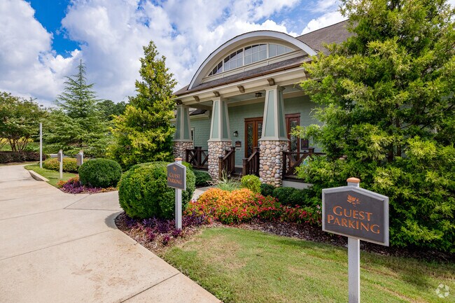Building Photo - Avonlea Square Rental